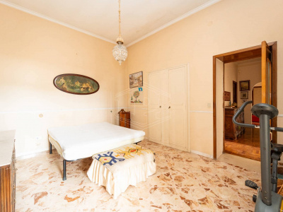 Soluzione Semi-indipendente in Via Miano 121, Napoli (NA)