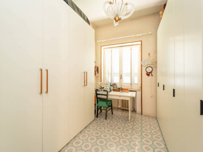Soluzione Semi-indipendente in Via Miano 121, Napoli (NA)