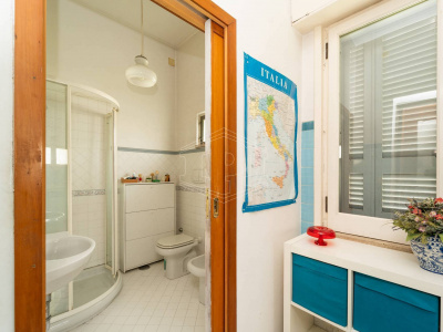Soluzione Semi-indipendente in Via Miano 121, Napoli (NA)