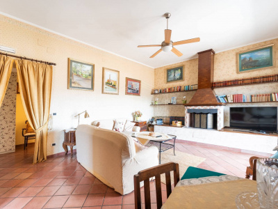 Villa in Via Cupa Terracina 87/a, Napoli (NA)