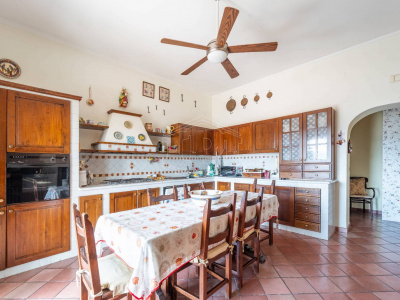 Villa in Via Cupa Terracina 87/a, Napoli (NA)