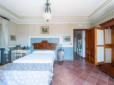 Villa in Via Cupa Terracina 87/a, Napoli (NA)