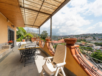 Villa in Via Cupa Terracina 87/a, Napoli (NA)