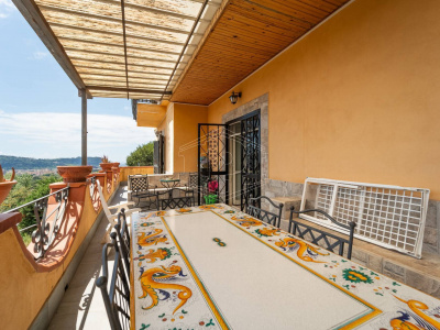 Villa in Via Cupa Terracina 87/a, Napoli (NA)