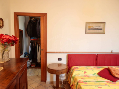 Quadrilocale in Via B. Zumbini 12, Portici (NA)
