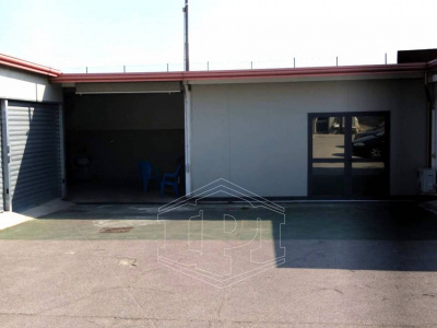 Ampio deposito in Via Nazionale 199, Torre del Greco (NA)