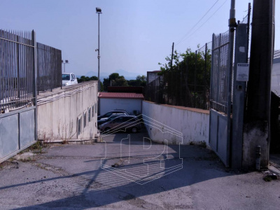 Ampio deposito in Via Nazionale 199, Torre del Greco (NA)