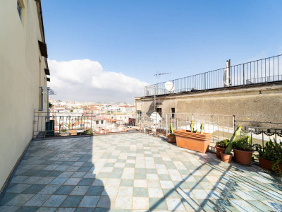Quadrilocale in Vico Santo Spirito di Palazzo 52, Napoli (NA)