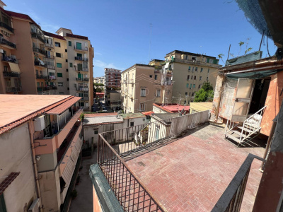 Edificio Cielo-Terra, Napoli (NA)