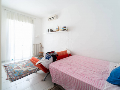 7 vani in Salita Capodimonte 98, Napoli (NA)