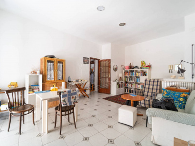 7 vani in Salita Capodimonte 98, Napoli (NA)