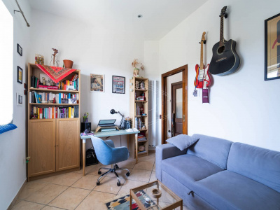 7 vani in Salita Capodimonte 98, Napoli (NA)