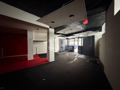 Locale in Via San Giacomo dei Capri 63, Napoli (NA)