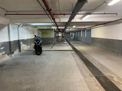 Immobile con Terrazzo e posto auto in Via Belvedere, Napoli (NA)