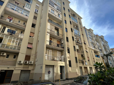 Trilocale in Via B. Cavallino 74, Napoli (NA)