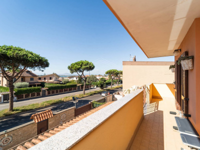 Villa bifamiliare in Via Lago Patria 154, Giugliano in Campania (NA)