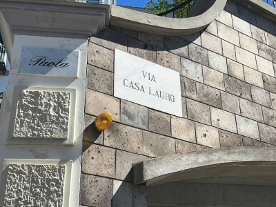 Ampio locale deposito in Via Casa Lauro 5, Meta di Sorrento (NA)