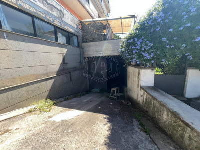 Ampio locale deposito in Via Casa Lauro 5, Meta di Sorrento (NA)