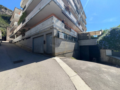 Ampio locale deposito in Via Casa Lauro 5, Meta di Sorrento (NA)