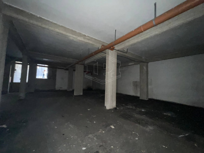 Ampio locale deposito in Via Casa Lauro 5, Meta di Sorrento (NA)
