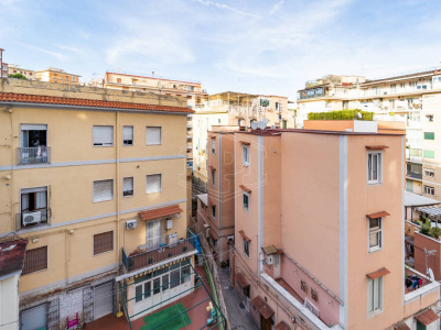 5 Vani in Salita Arenella 43, Napoli (NA)