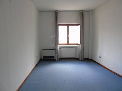 5 Vani Corso Arnaldo Lucci 102, Napoli (NA)