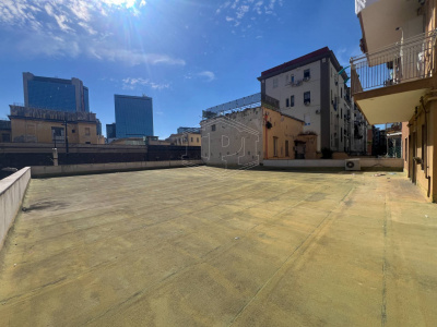 Quadrilocale con Terrazzo in Via Nuova Poggioreale 33, Napoli (NA)