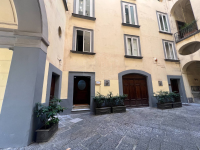 Ampio ufficio in Riviera di Chiaia 256, Napoli (NA)