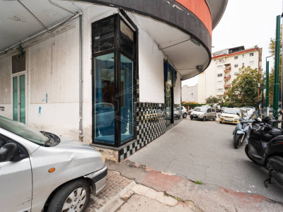 Locale in Via Nicola Nicolini 68, Napoli (NA)