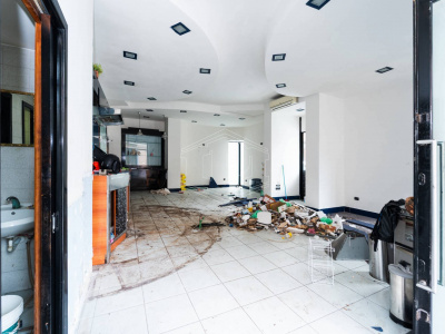 Locale in Via Nicola Nicolini 68, Napoli (NA)