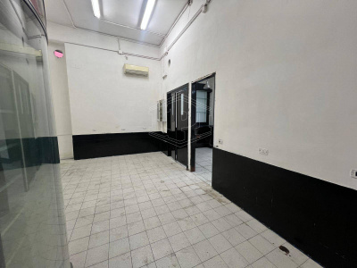 Locale in Via Nicola Nicolini 68, Napoli (NA)