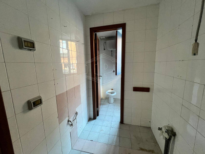 Locale in Via Nicola Nicolini 68, Napoli (NA)