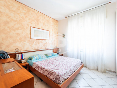 Quadrilocale con terrazzo in Via D. Carafa 58, Napoli (NA)