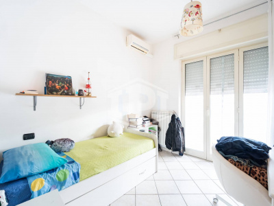 Quadrilocale con terrazzo in Via D. Carafa 58, Napoli (NA)