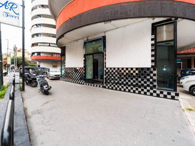 Locale in Via Nicola Nicolini 68, Napoli (NA)