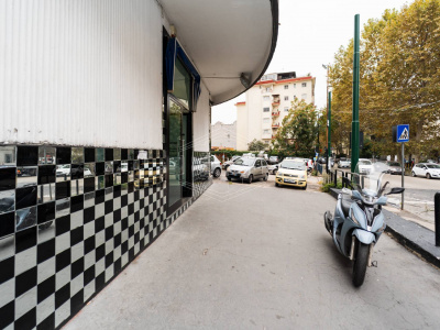 Locale in Via Nicola Nicolini 68, Napoli (NA)