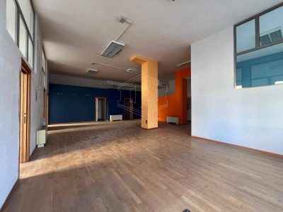 Uffici in Via F. Imparato 190, Napoli (NA)