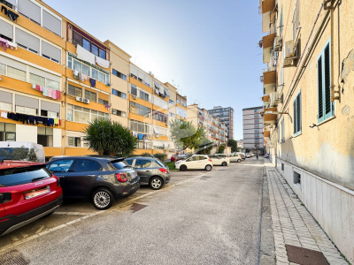 Quadrilocale in Via Giacomo Leopardi 136, Napoli (NA)