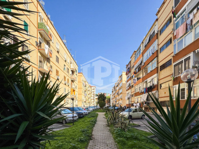 Quadrilocale in Via Giacomo Leopardi 136, Napoli (NA)