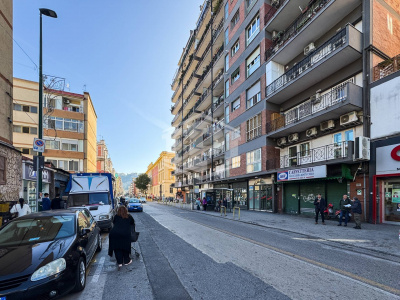 Quadrilocale in Via Giacomo Leopardi 136, Napoli (NA)