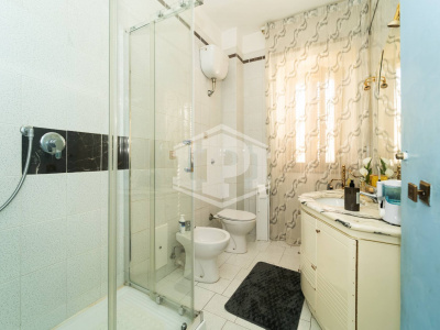 Quadrilocale in Via Giacomo Leopardi 136, Napoli (NA)