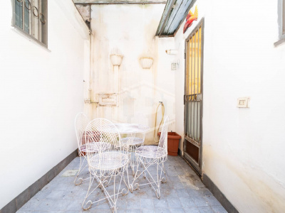 Ampio Bilocale in Via Monte di Dio 14, Napoli (NA)