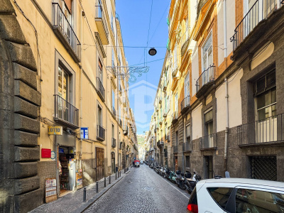 Ampio Bilocale in Via Monte di Dio 14, Napoli (NA)
