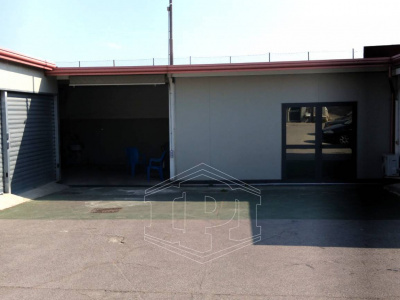 Ampio locale/deposito in Via Nazionale 199, Torre del Greco (NA)