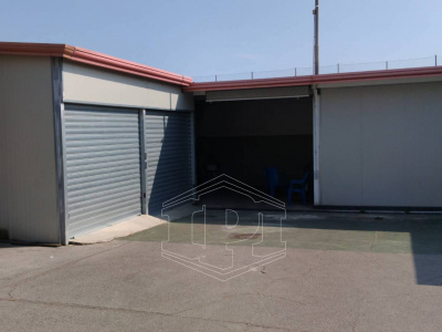 Ampio locale/deposito in Via Nazionale 199, Torre del Greco (NA)