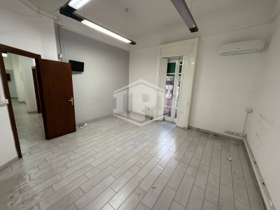 5 vani in Via Nicola A. Porpora 19, Napoli (NA)