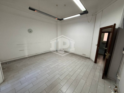 5 vani in Via Nicola A. Porpora 19, Napoli (NA)