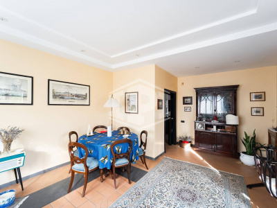 Villa con piscina in Via Monteruscello 35, Pozzuoli (NA)