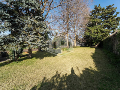 Villa con piscina in Via Monteruscello 35, Pozzuoli (NA)