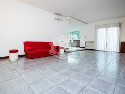 Villa in Vendita in Strada Provinciale Acropoli di Cuma 1, Pozzuoli (NA)